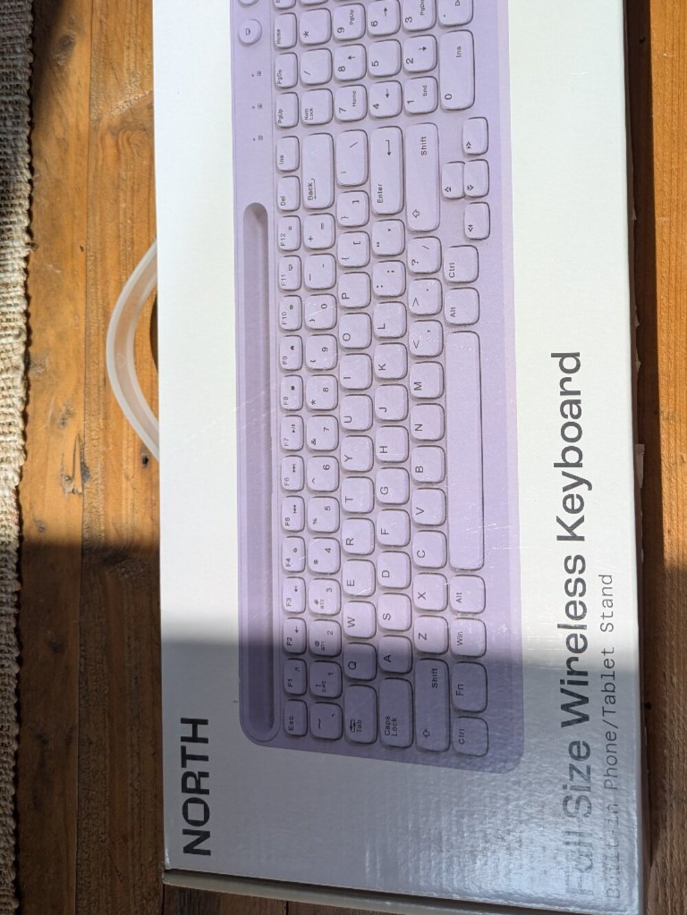 north full size wireless keyboard built in phone/tablet stand new in box #665